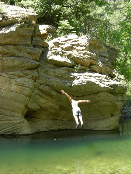 Cliff Jumping just south of Cave SPrings Campground